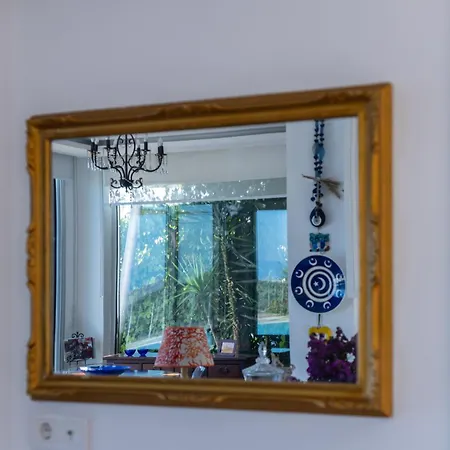Villa Stunning With Amazing Sea View In *