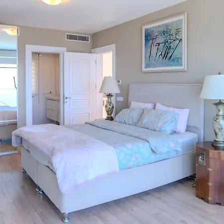 Stunning With Amazing Sea View In Villa Bodrum
