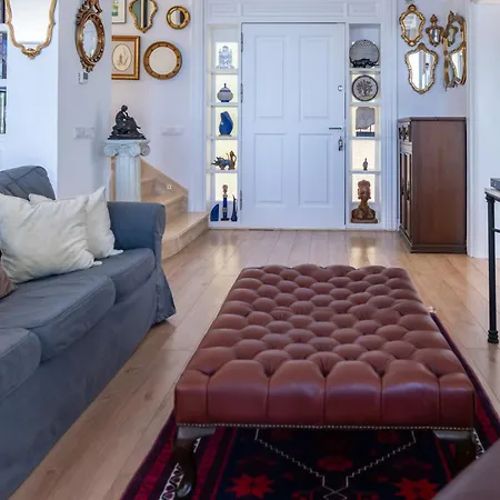 Stunning With Amazing Sea View In